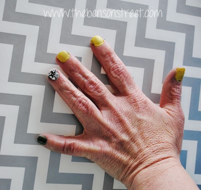 Street Style Yellow Nails at www.thebensonstreet.com