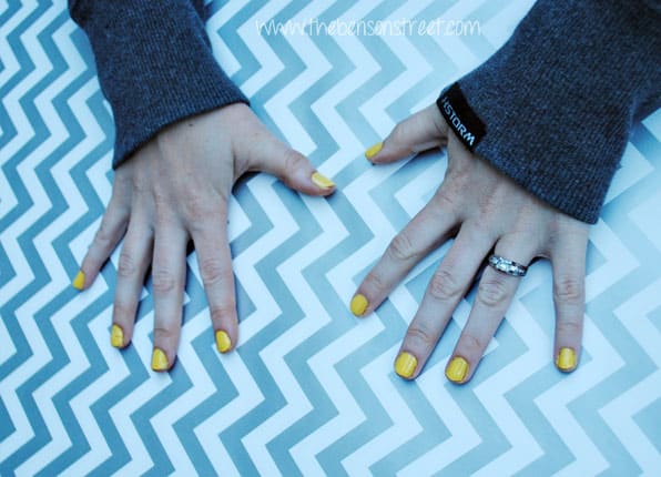 Yellow Street Style Nails at www.thebensonstreet.com