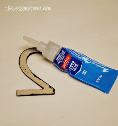 Kitchen Clock with chipboard numbers at thebensonstreet.com