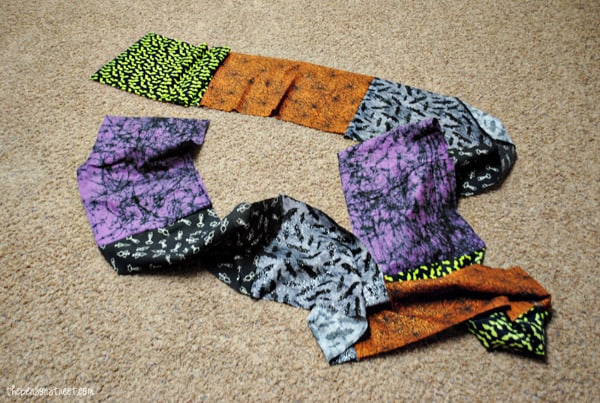 Halloween Fabric Garland at www.thebensonstreet.com