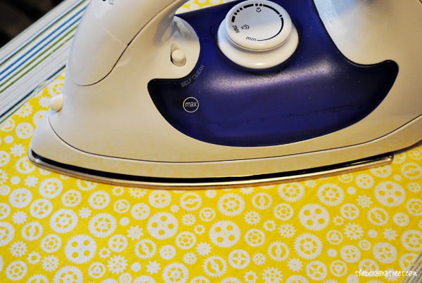 Easy Iron On Vinyl Turkey Craft at thebensonstreet.com