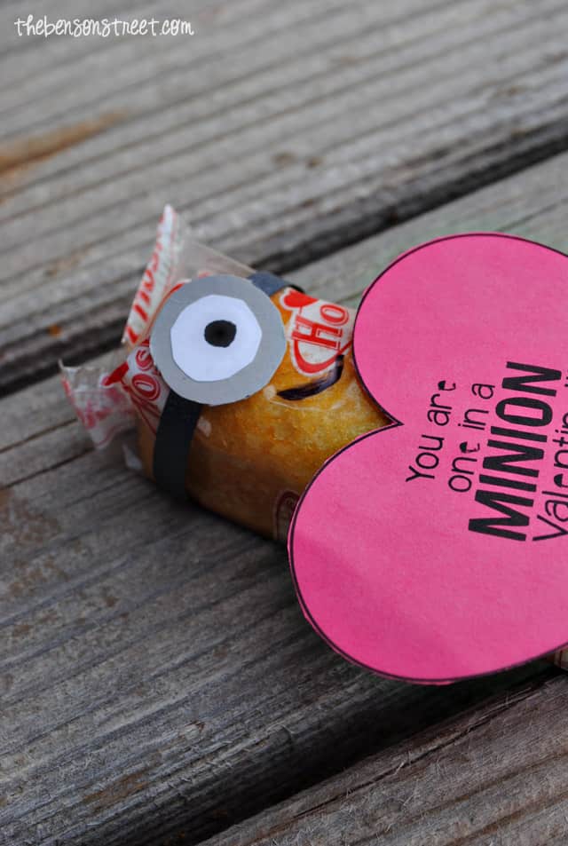 Printable Minion Heart Valentine at thebensonstreet.com