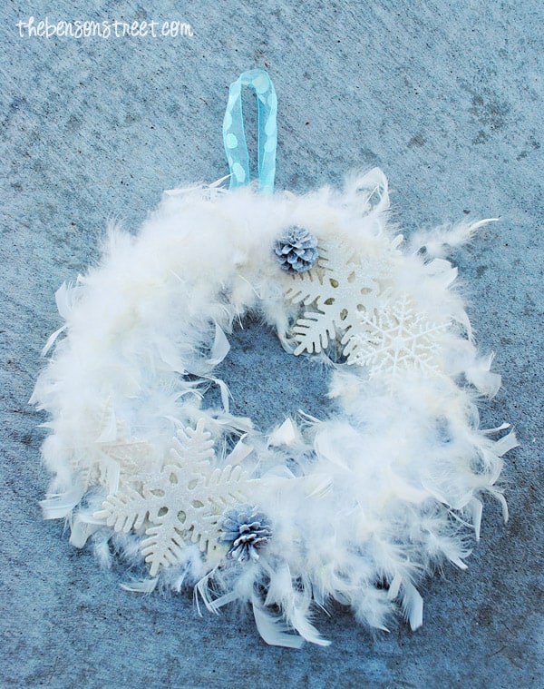 Snow Inspired Wreath at thebensonstreet.com