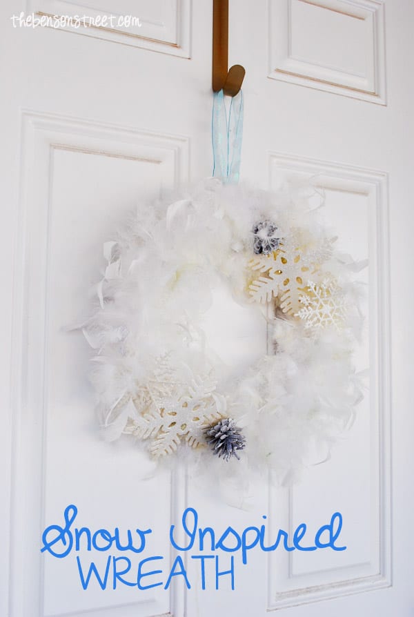 Snowflake Wreath at thebensonstreet.com