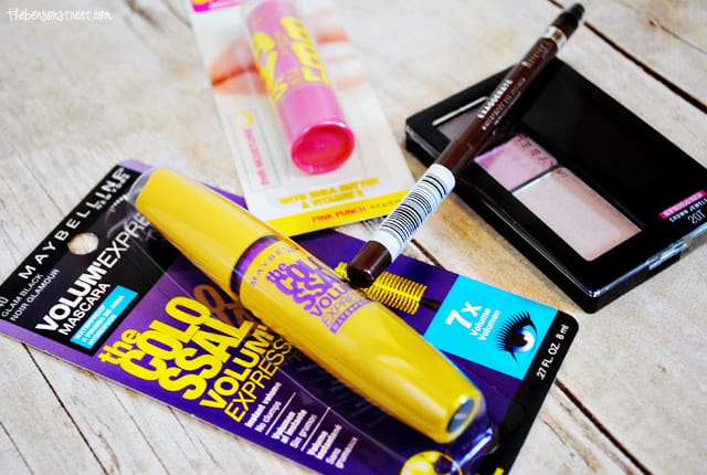 Easy Spring Makeup Idea at thebensonstreet.com