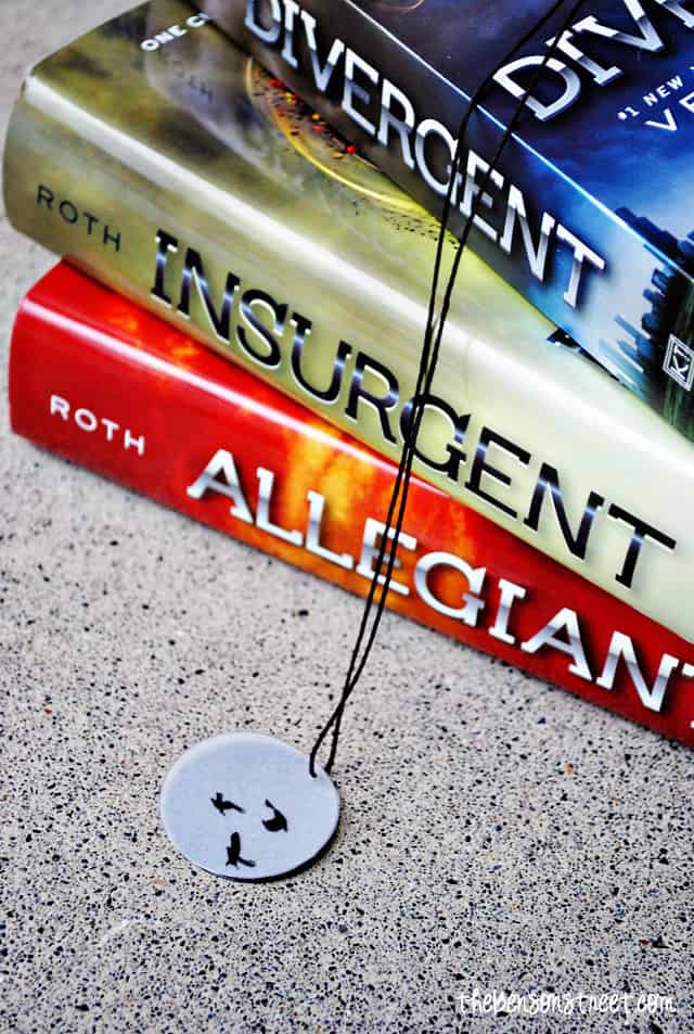 Three Birds Divergent Necklace at thebensonstreet.com