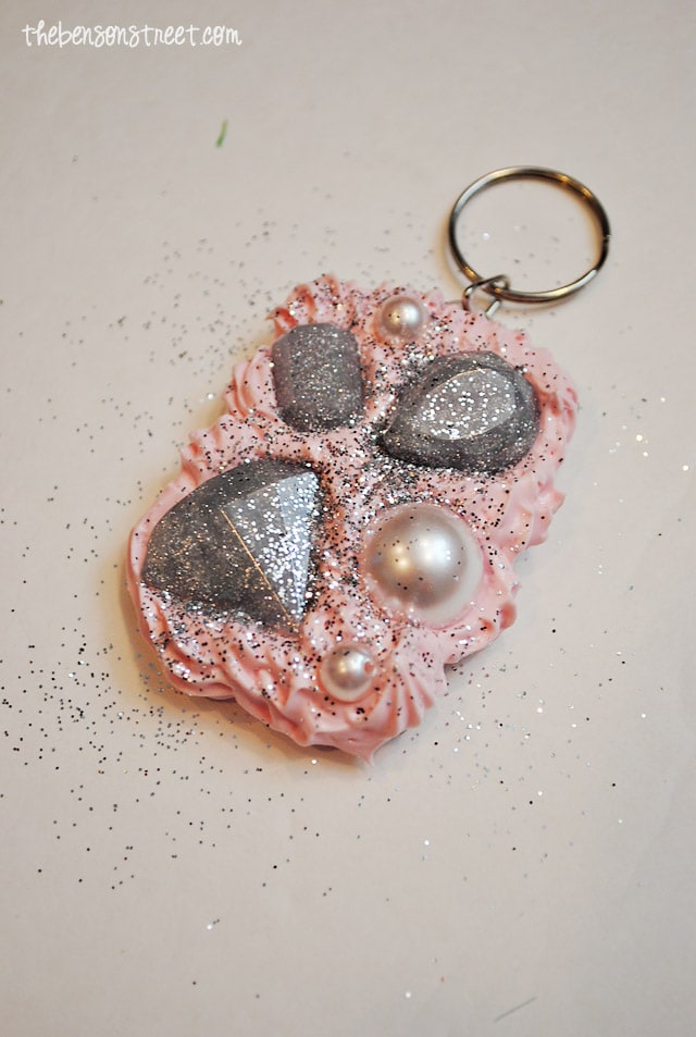Decoden Key Chain Tutorial at thebensonstreet.com
