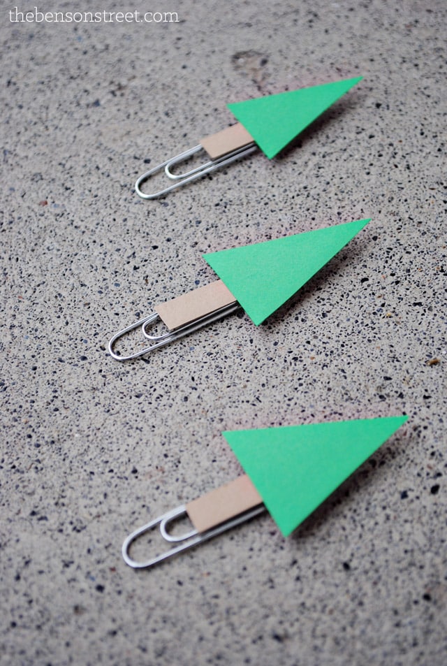 Easy to make Christmas Tree Paperclips at thebensonstreet.com