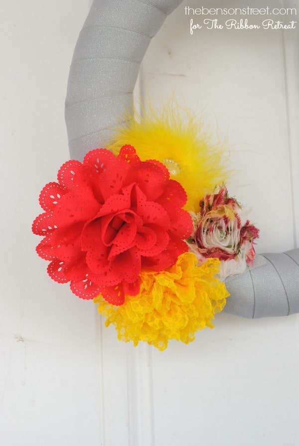 Adorable Flower Cluster Wreath to match seasons at thebensonstreet.com