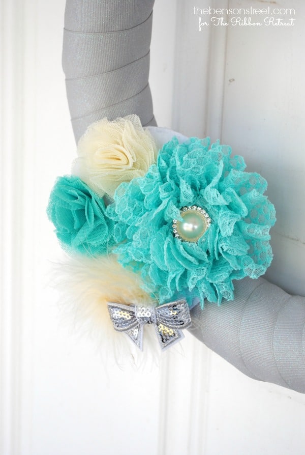 DIY Swappable Flower Cluster Wreath