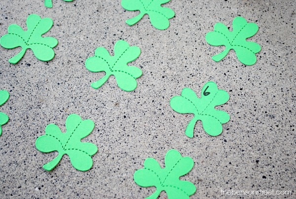 Shamrock Number Matching Game at thebensonstreet.com
