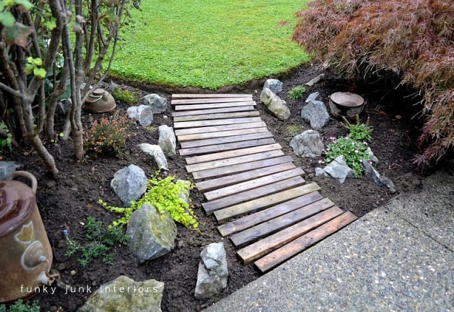 pallet walkway