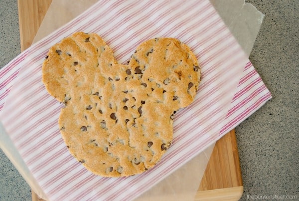 Learn how to make a giant Mickey Mouse Cookie at thebensonstreet.com