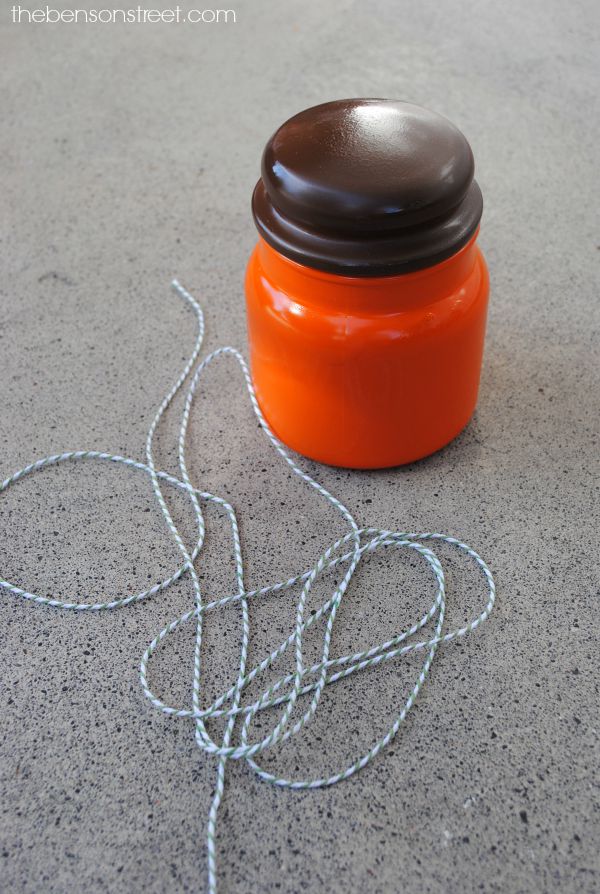 Cute Tutorial for a Fall Craft at thebensonstreet.com