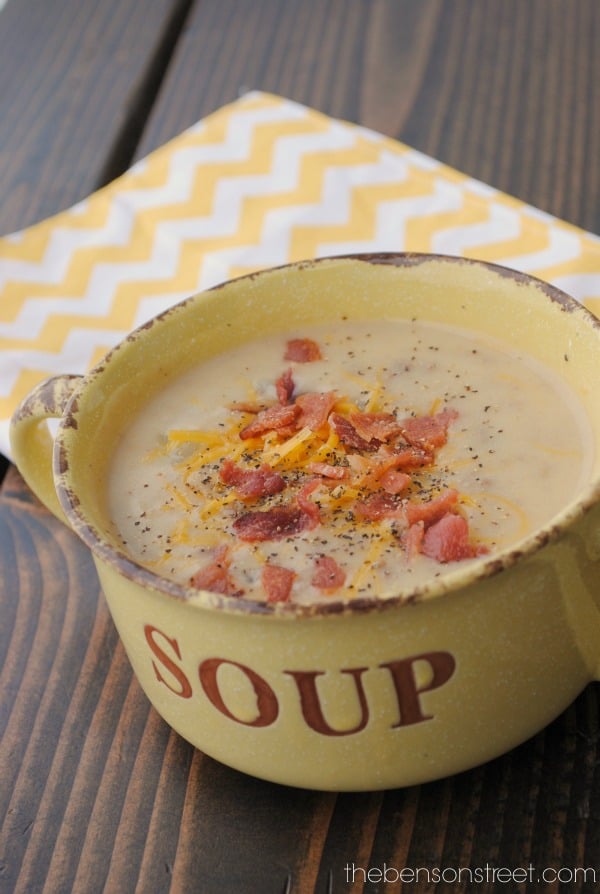 Perfect for a cool night's dinner! Cheeseburger Chowder Recipe at thebensonstreet.com