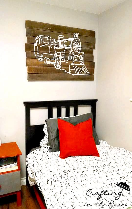 boy-room-train
