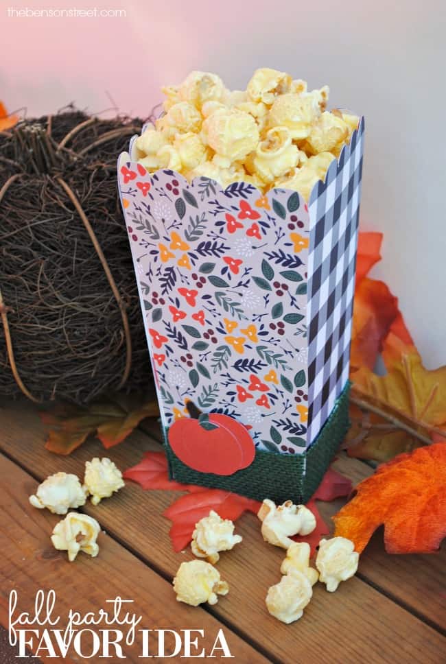 fall-party-favor-idea-using-popcorn-boxes-via-thebensonstreet-com