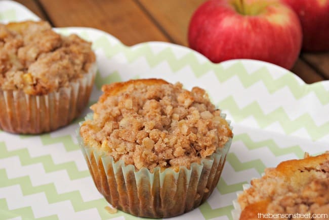 Apple Cinnamon Streusel Muffins