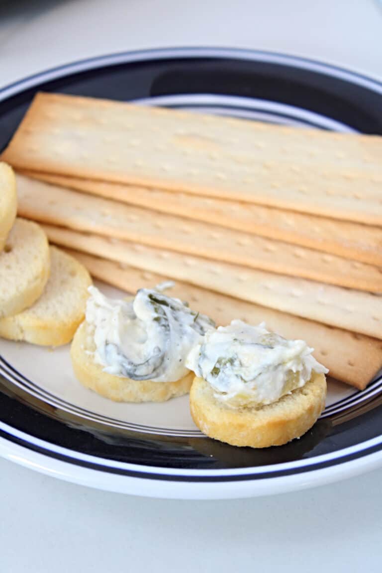 Easy Slow Cooker Spinach Artichoke Dip Recipe