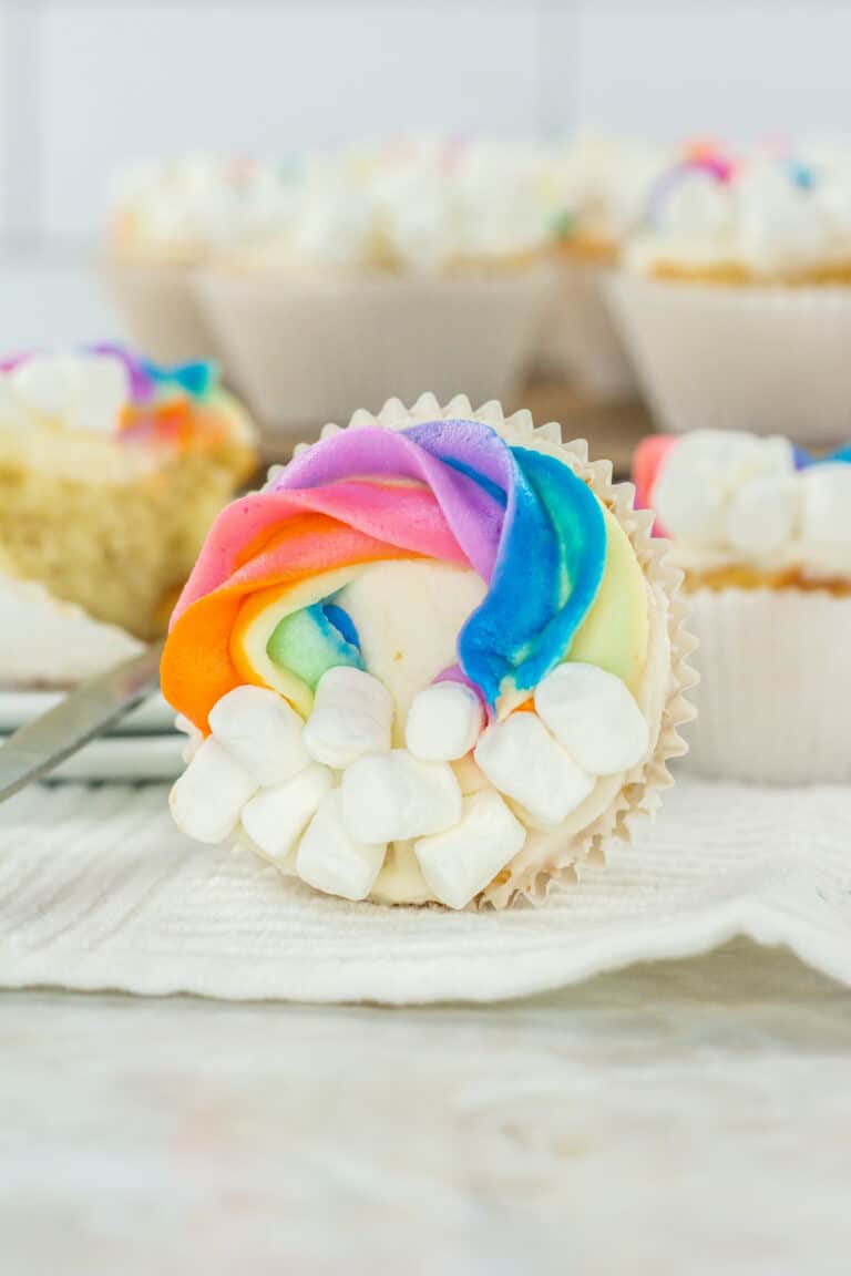 How to Make Perfect Cupcakes with Rainbow Frosting