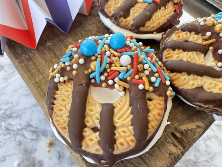 How to Make Patriotic S’mores Cookie Sandwich Recipe