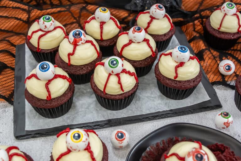 How to Make Red Velvet Halloween Eyeball Cupcakes with Cream Cheese Frosting
