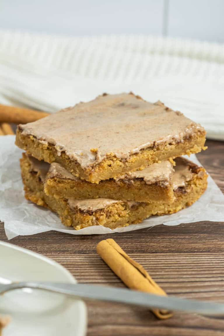 Snickerdoodle Blondies Recipe: The Ultimate Sweet and Cinnamon Delight