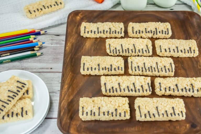 Use black candy melts to make rice krispie treats look like rulers
