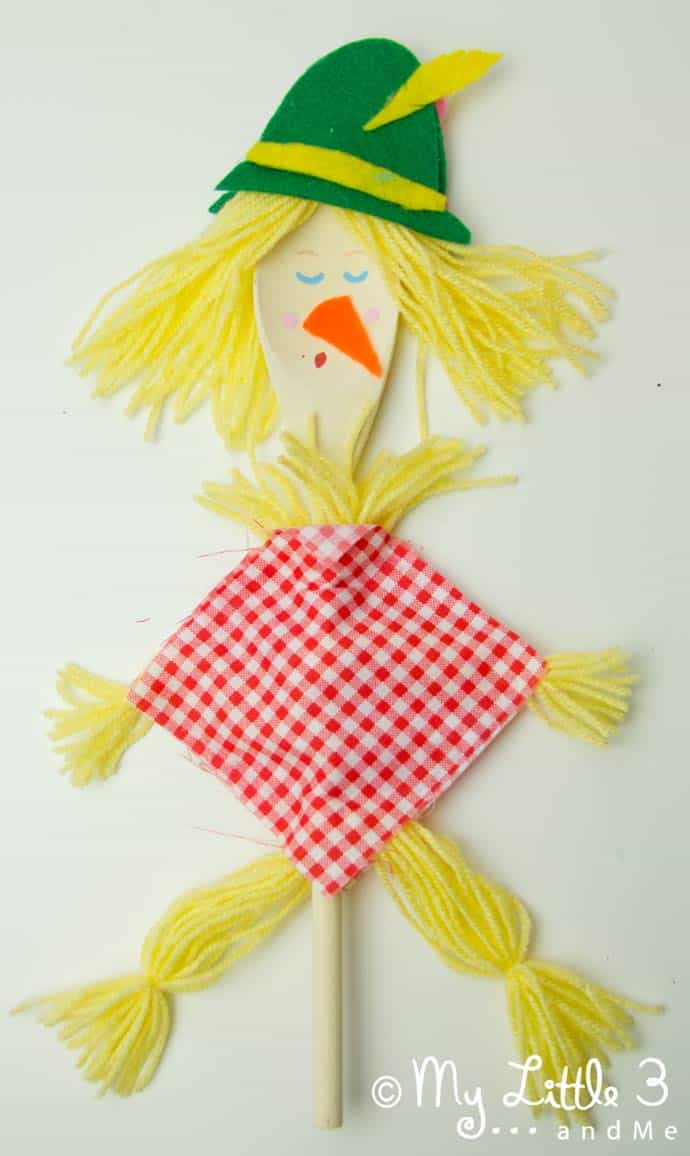 Dingle Dangle Scarecrow Puppet
