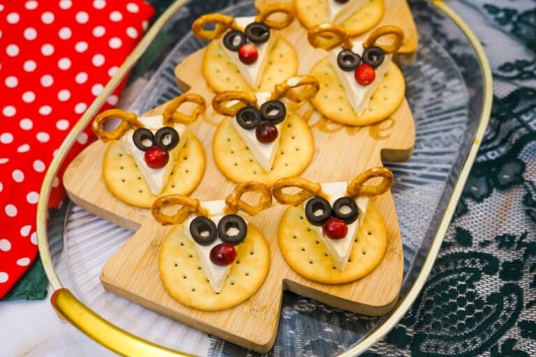 Rudolph the red nosed reindeer crackers