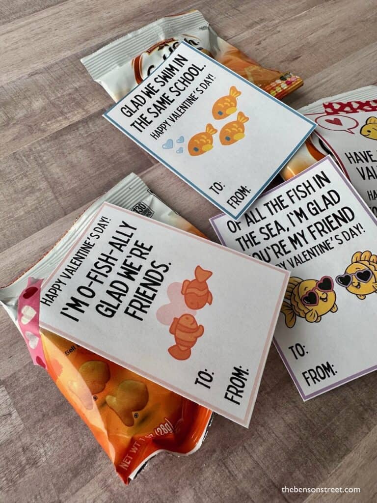 I'm o-fish-ally glad wer'e friends valentine card printable