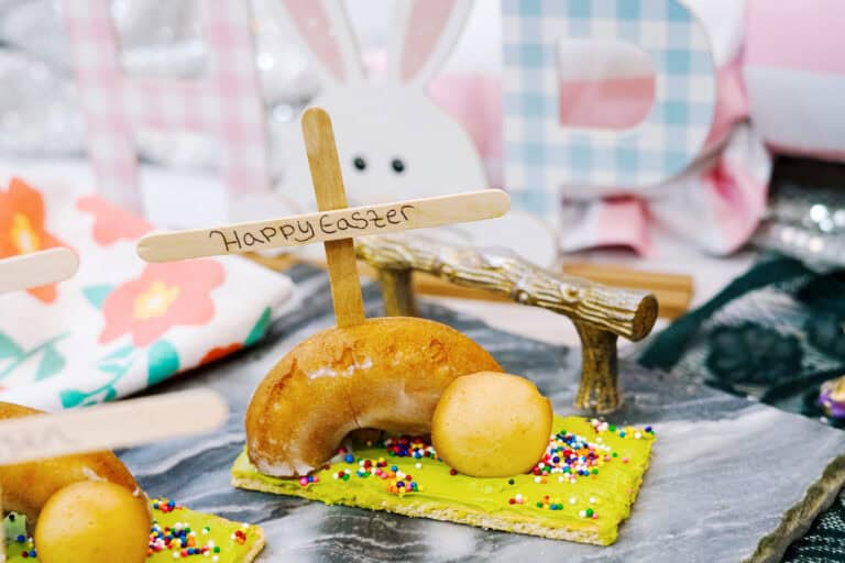 How to make a donut tomb treat for Easter celebrations
