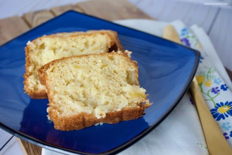 Pina Colada Amish Friendship Bread: A Tropical Twist